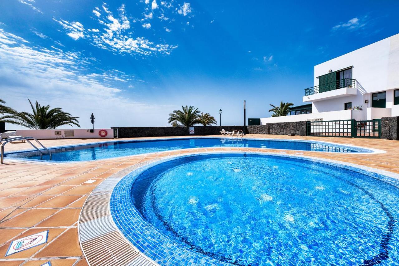 Casa Costa Esmeralda-Shared Pool Costa Teguise Exteriör bild